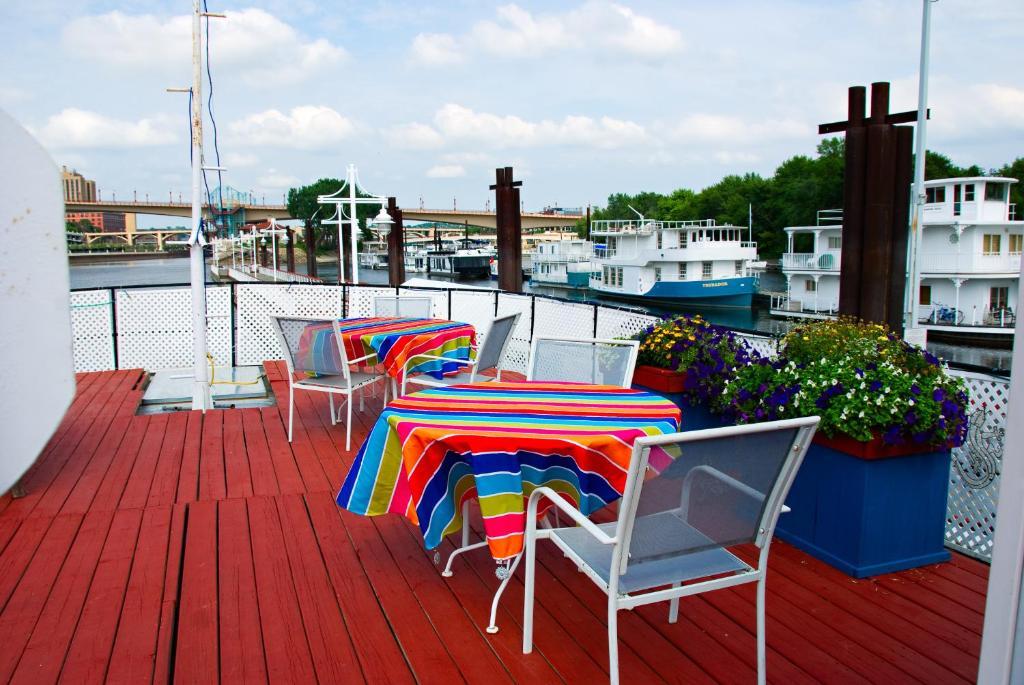 The Covington Houseboat Saint Paul Exterior foto