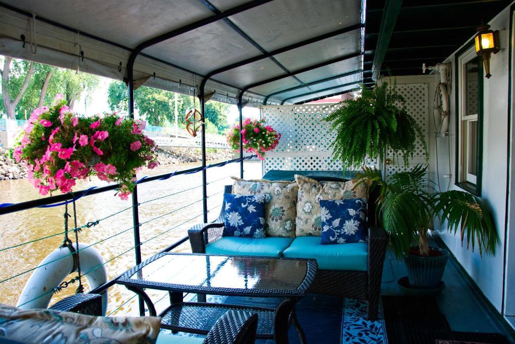 The Covington Houseboat Saint Paul Exterior foto
